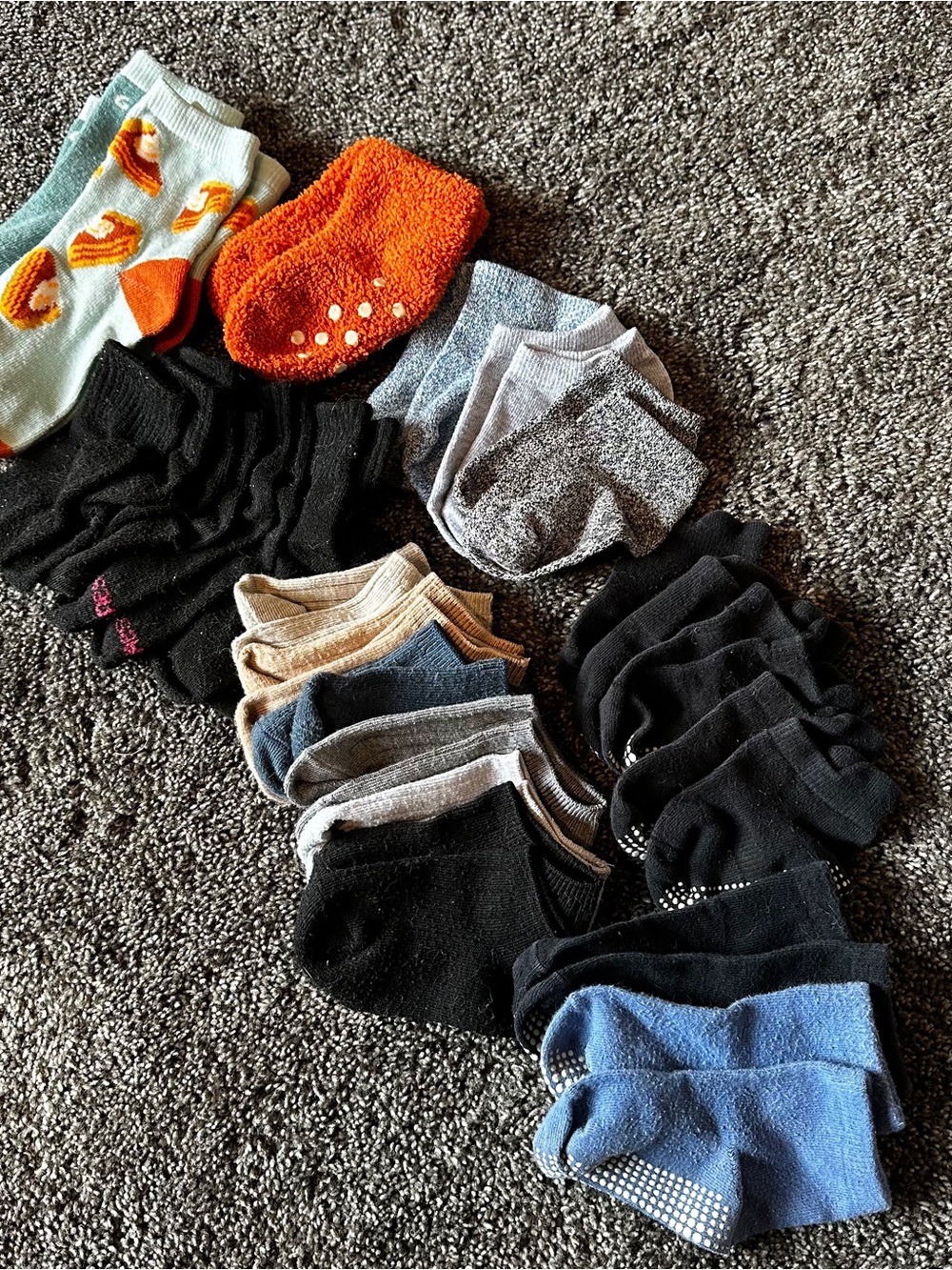 Bundle of 20 little kid socks